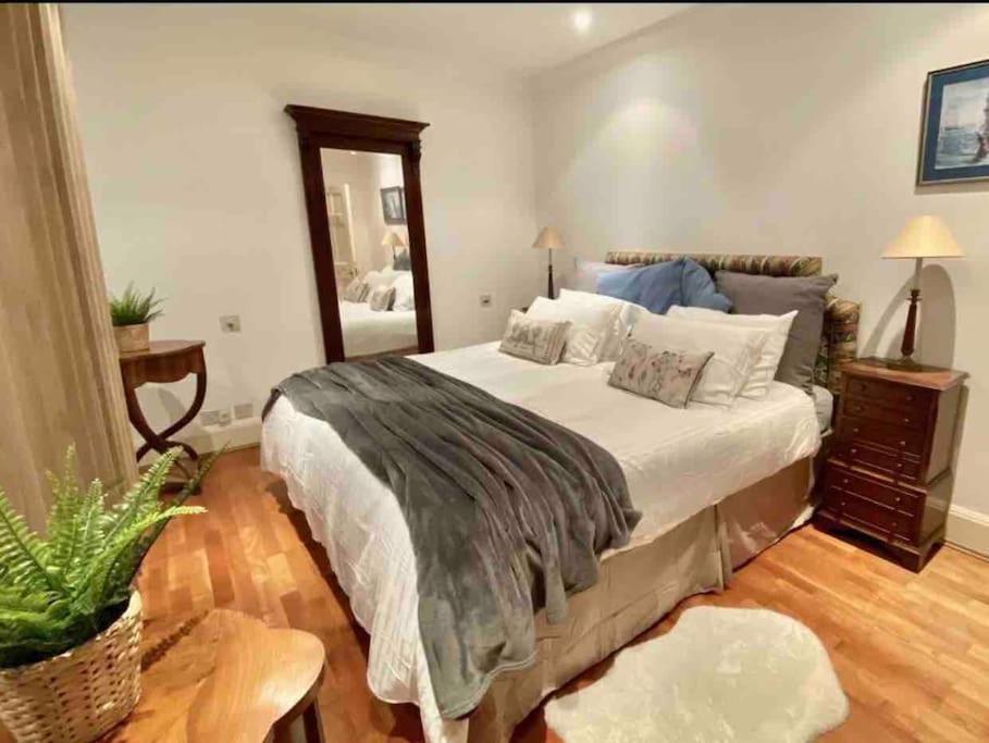 Spacious Flat In The Most Desirable Area Of London Ngoại thất bức ảnh